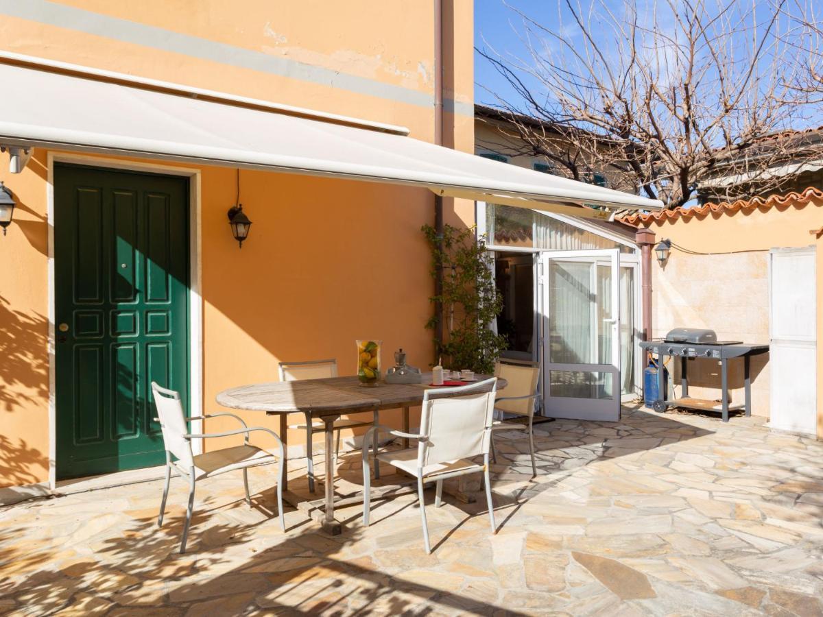 Holiday Home Stella Marina By Interhome Marina di Pietrasanta Bagian luar foto